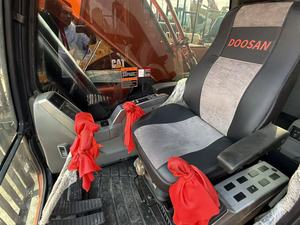 Grande pelleteuse hydraulique à chenilles Doosan DX300 de 30 tonnes d'occasion 25.8T Force de creusement pour casser facilement la roche dure DH55 DX60 DX225 - Product Image 6