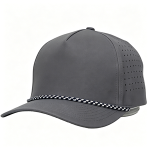 Casquette de golf élégante en polyester imperméable à 5 panneaux avec patch PVC personnalisé et décoration en corde - Product Image 1
