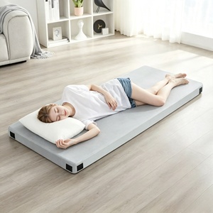 Matelas de <span class=keywords><strong>camping</strong></span> en mousse à mémoire de forme Topper de sommeil de <span class=keywords><strong>camping</strong></span> portable pour enfants avec fond imperméable et antidérapant Tapis de <span class=keywords><strong>camping</strong></span> pour voiture - Product Image 1