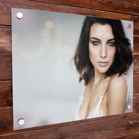 Panneau acrylique brillant personnalisé imprimé UV, support mural, plaque en plastique transparente, panneau PMMA lisse pour l'image de marque de bureau