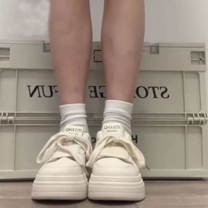 Nuevas Zapatillas Blancas con Plataforma Estilo Primavera 2026, Zapatillas Deportivas Versátiles Casuales para Estudiantes que Aumentan la Estatura, Zapatos Ins - Product Image 4