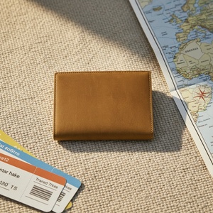 Porta Pasaportes de Cuero Crazy Horse Boshiho con RFID, Diseño Personalizado, Antirrobo, para Hombre, Porta Tarjetas de Crédito - Product Image 2