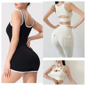 Spedizione Immediata. L'aspetto nudo alla moda è sexy. Gli atleti indossano abiti sportivi ad asciugatura rapida. Set Yoga Leggero da Donna per Fitness - Product Image 5