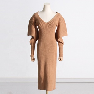 OUDINA Nuovo Stile Abiti Semplici con Scollo a V, Design a Maniche Lunghe Irregolari, Vestito in Maglia con Vita Elasticizzata per Donne - Product Image 3