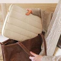 Housse matelassée pour ordinateur portable pour femme, étui de protection souple et léger pour ordinateur, vente en gros