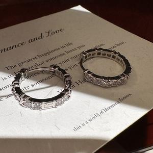 Boucles d'oreilles en argent sterling S925 avec diamants, design vintage et original, luxe léger, boucle d'oreille ronde, bijoux simples et élégants - Product Image 5