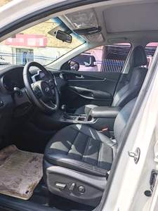 <span class=keywords><strong>Kia</strong></span> Sorento L 2.2T - 4WD <span class=keywords><strong>7</strong></span> <span class=keywords><strong>places</strong></span> Premium SUV d'occasion, Diesel Turbo, Voitures d'occasion à l'exportation, Semi-automatique, Années 2015, 2016, 2017 - Product Image 4