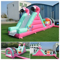 Parc aquatique gonflable rose et menthe moderne avec parcours d'obstacles et toboggan flottant pour piscine de jardin et location pour fêtes estivales