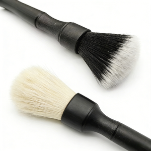 Brosse de nettoyage multifonction pour voiture CTCC037, poils de porc, sans rayures, 16,5 cm/24 cm, manche en plastique haute résistance, pour intérieur et roues - Product Image 1