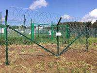 Cerca de seguridad de malla de alambre de púas soldada tipo concertina, ecológica y moderna para protección perimetral