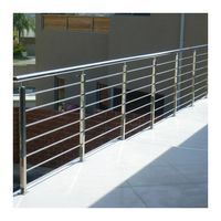 Rampe en acier inoxydable carrée pour usage extérieur, design de balustrade