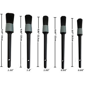 Brosse de nettoyage auto NIKO en poils de sanglier noir et gris pour l'intérieur, le cuir, les garnitures et les jantes - Product Image 1