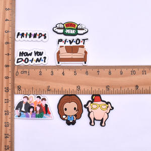 <span class=keywords><strong>Charm</strong></span> per Scarpe a Tema Personaggi di <span class=keywords><strong>Friends</strong></span>, <span class=keywords><strong>Charm</strong></span> TV di <span class=keywords><strong>Friends</strong></span> per Bambini, Regali per Feste, <span class=keywords><strong>Charm</strong></span> per Braccialetti - Product Image 3
