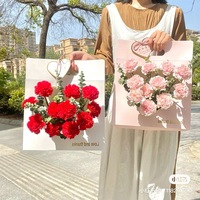 Sac fourre-tout en carton en forme de cœur pour arrangement floral, emballage portable pour roses de la Saint-Valentin, impression offset, fleurs fraîches