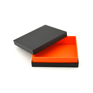 Logotipo personalizado <span class=keywords><strong>de</strong></span> papel <span class=keywords><strong>de</strong></span> lujo <span class=keywords><strong>de</strong></span> cartón caja <span class=keywords><strong>de</strong></span> embalaje <span class=keywords><strong>de</strong></span> <span class=keywords><strong>ropa</strong></span> <span class=keywords><strong>para</strong></span> el envío - Product Image 1