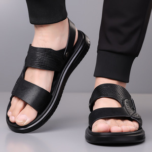 Sandales plates d'été pour hommes, bout ouvert, dessus en PU, semelle extérieure en caoutchouc antidérapante, chaussures de plage décontractées - Product Image 3