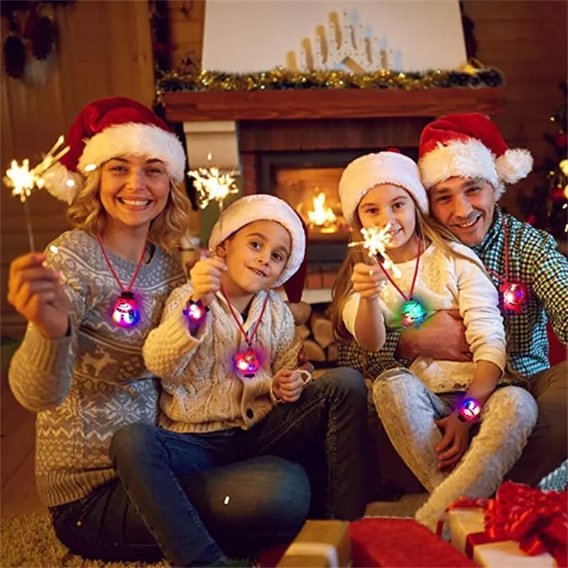 Il natale illumina il braccialetto del braccialetto della collana di favore del partito del giocattolo LED per gli uomini e le donne che lampeggiano cristo