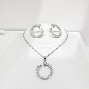 Ensemble collier et boucles d'oreilles hip hop géométriques en argent 925, élégant, pour femme, demoiselle d'honneur, motif unique, zircon, bijoux pour femmes. - Product Image 3