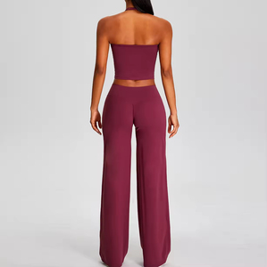 Ensemble de <span class=keywords><strong>yoga</strong></span> deux pièces pour femmes : débardeur halter et pantalon évasé – Vêtements de sport fournis directement par l'usine - Product Image 6