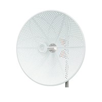 Antenne micro-ondes à double polarisation séparée haute performance XPD 0,3 m 10,7-11,7 GHz à gain élevé pour une communication efficace