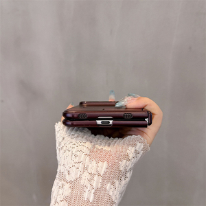เคสพีซีเคลือบโลหะคุณภาพสูงสำหรับ iPhone Duo แบบพับได้ ป้องกันรอยขีดข่วน รองรับการชาร์จไร้สาย พร้อมฝาปิดป้องกันเลนส์แม่เหล็ก - Product Image 6