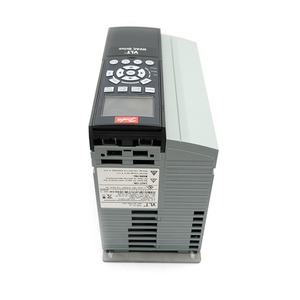 ไดรฟ์ AC รุ่น VLT FC-102 กำลังไฟ 7.5 กิโลวัตต์ แรงดันไฟฟ้า 380-480 โวลต์ ควบคุมความเร็วรอบมอเตอร์แบบปรับความถี่ได้ - Product Image 2