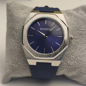 Montres de luxe pour hommes, fabrication OEM en gros, étiquette argentée, montres en titane, montres en alliage, montres-bracelets - Product Image 2