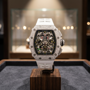 Reloj Mecánico Tonneau para Hombre, Completamente Cubierto de Diamantes Moissanite - Product Image 3