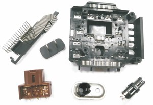 Equipo de Automatización con Moldes de Inyección Integrados, PLC, Caja de Cambios, Rodamiento de Motor, Potencia de 15KW, 1 Año de Garantía, 220V, 800kg, Lugar de Origen: AE - Product Image 6