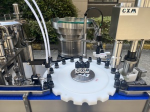 เครื่องบรรจุขวดควบคุมด้วย PLC สำหรับบรรจุภัณฑ์พลาสติกและแก้วขนาด 10 ถึง 120 มล. สำหรับผลิตภัณฑ์เหลว - Product Image 3