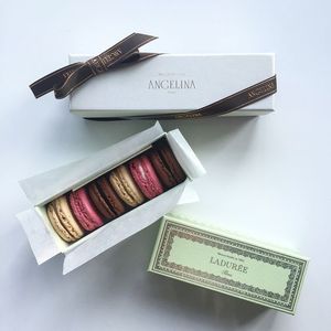 Couvercle d'emballage de biscuits de macarons au chocolat personnalisés et boîte de papier cadeau de base estampage de feuille d'or avec conception personnalisée - Product Image 1