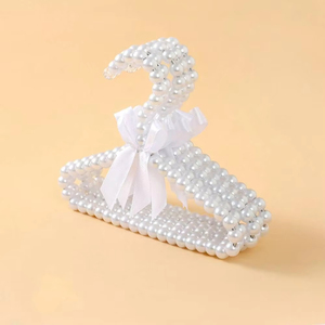 Cintres en plastique perlés Y261 avec ruban pour vêtements d'enfants, bébés, animaux domestiques (chiens, chats) et femmes – Petits cintres perlés - Product Image 1