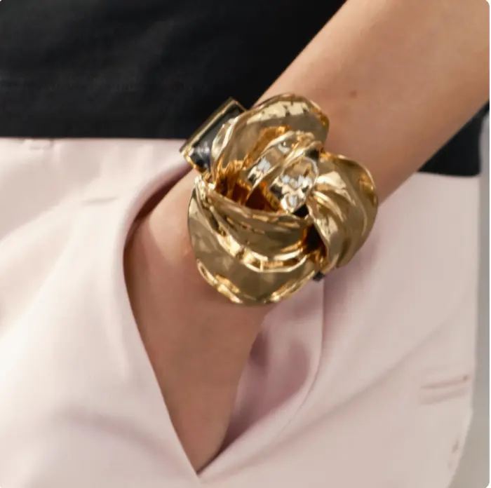 2024 neu ZA Blumenknoten Metall-Armband für Damen elegantes schwarzes Leder breites Handgelenk Armband Halskette Party Schmuck-Set