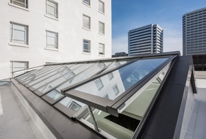Ventana de techo negra, Panel de techo de <span class=keywords><strong>claraboya</strong></span> transparente de vidrio laminado con apertura eléctrica, precio - Product Image 3
