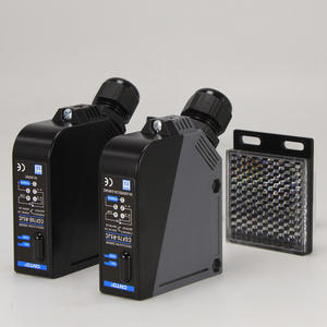 Sensor Fotoeléctrico CNTD CGF70-RM5SRC, Espejo Reflectante Cuadrado M70 24V Normalmente Abierto + Normalmente Cerrado, Hardware y Accesorios - Product Image 1