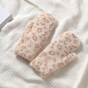 Gants mi-poignet en coton/élasthanne tricotés en peluche tie-dye mignons pour femmes, épaissis, chauds, polyvalents, pour le sport et <span class=keywords><strong>les</strong></span> activités de plein air en hiver - Product Image 2