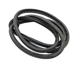 Para Toyota 67881-0R020, Junta de Sellado para Maletero, Compatible con RAV4 2009-2012, Color Negro, Pieza de Repuesto - Product Image 1