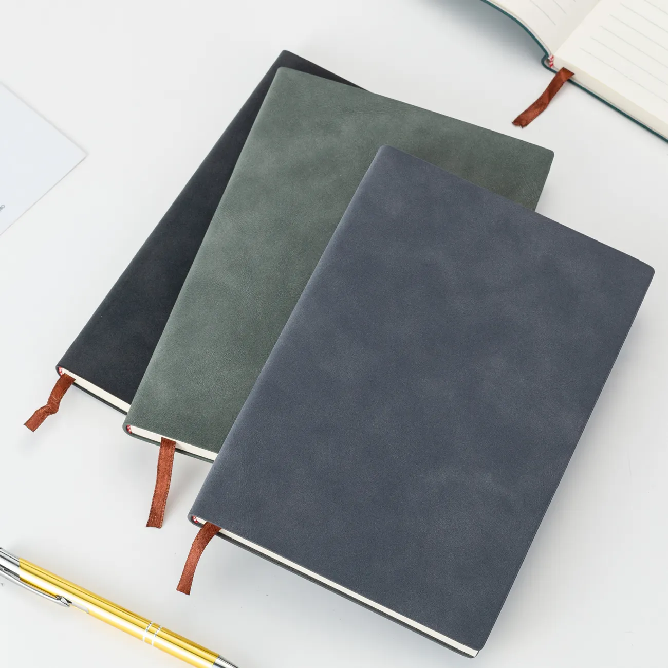 Benutzer definierter Druck A5 Tagebuch B5 Softcover Notebook Agenda Anpassbares Leder Journal Hardcover Planer Gefüttert PU Cover Notebook