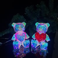 Lampe de table LED 30CM Ours en peluche lumineux 2026 avec film holographique coloré pour animaux de compagnie, décoration de fête d'anniversaire, ours en peluche qui embrasse un cœur, boîte cadeau