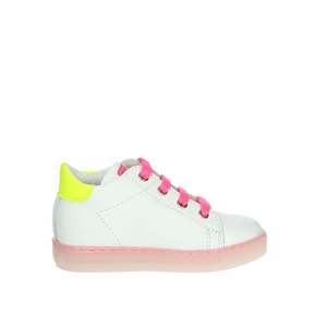 Sneakers da Ragazza Falcotto Bianche con Design a Stelle Fucsia, Scarpe Trendy in Tela - Product Image 4