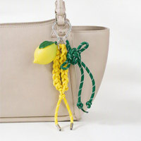 Porte-clés pendentif nœud papillon en corde tressée avec breloque feuille de citron pour accessoire de sac d'été