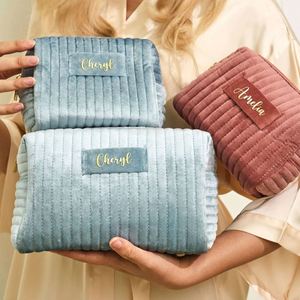Plusieurs couleurs disponibles, logo personnalisé gravable, trousse de maquillage portable en velours - Product Image 3