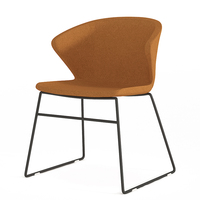 Fauteuil de loisirs à accoudoirs en mousse moulée par injection, design moderne, mobilier contractuel
