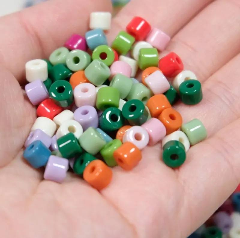 Factory sell high quality 6mm colorful Cylindrical acrylic beads 50pcs/Bag Acrylic beads for Diy jewelry making