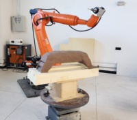 Machine de perçage robotisée, machine à poinçonner les trous avec bras robotisé pour le perçage universel des trous