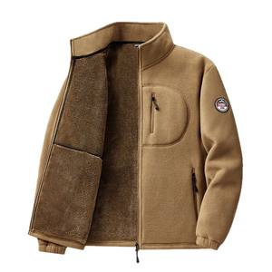 Giacca Invernale Casual da <span class=keywords><strong>Uomo</strong></span> in <span class=keywords><strong>Pile</strong></span> Polare <span class=keywords><strong>con</strong></span> <span class=keywords><strong>Zip</strong></span> Intera e Logo Frontale, Morbida e Calda <span class=keywords><strong>con</strong></span> Tasche <span class=keywords><strong>con</strong></span> Cerniera, Peso Pesante - Product Image 5