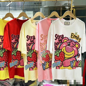 Camiseta de manga corta para mujer, estilo holgado, talla grande, con estampado de oso de dibujos animados, blusa para niña, moda 2026, venta al por mayor - Product Image 1