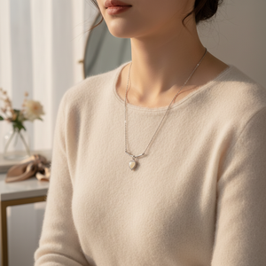 Vendita calda di tendenza collana di lusso in stile coreano con strass acrilico a stella incrociata con forma di luna rodiato perla all'ingrosso - Product Image 3