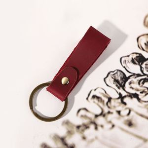 Charme de la mode cheval fou en cuir logo personnalisé gravé porte-clés en cuir Vintage coloré blanc porte-clés sangle porte-clés en cuir - Product Image 3