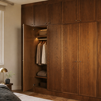 Armoire de chambre à coucher sur mesure en noyer, placard intégré, armoire de rangement moderne du milieu du siècle, du sol au plafond